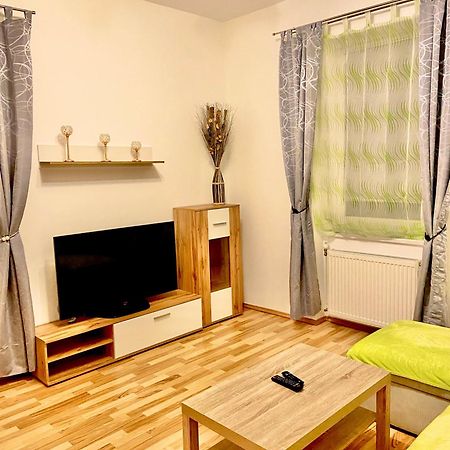 Burgblick Apartment- 60Qm, Kueche, Waschmaschine, Streamingdienste Seebenstein Ngoại thất bức ảnh